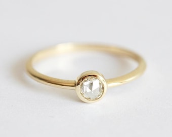 Anel solitário de diamante lapidado em rosa: aliança em ouro 18k