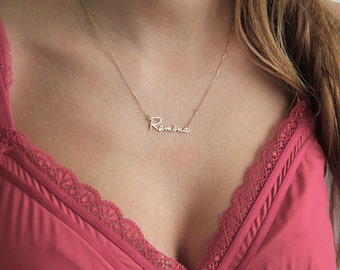 Richa name pendant deals