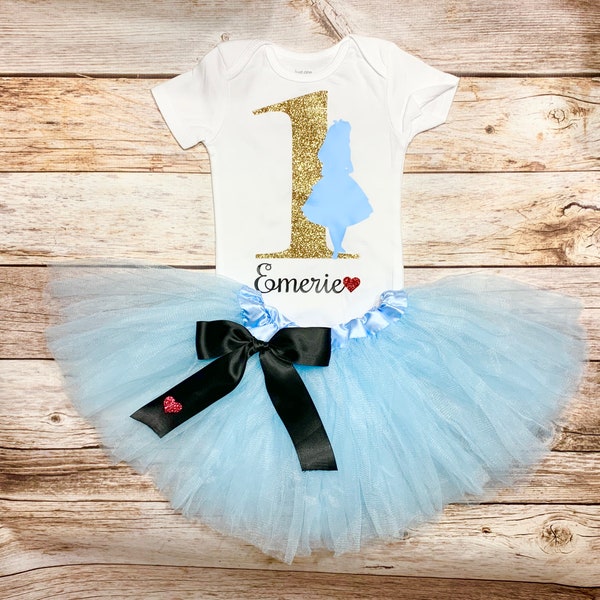 Alice in Wonderland Baby Birthday outfit, First Birthday