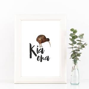 Impresión de pájaro kiwi, IMPRIMIBLE, arte de pared de Kia Ora de Nueva Zelanda, decoración de oficina de estudio para el hogar con animales maoríes de Aotearoa, regalo de viaje