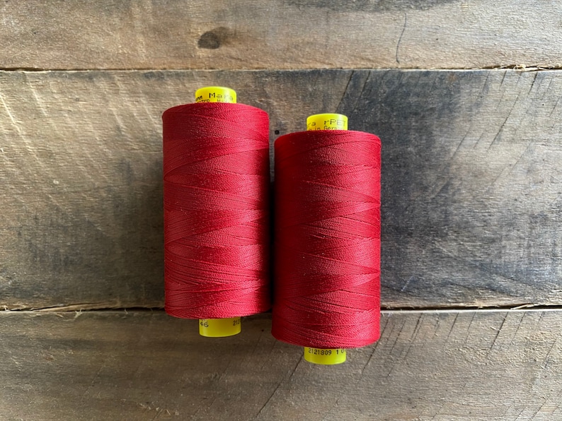 Recycled Polyester Thread Gutermann Mara 100 rPet Red (new) afbeelding 1