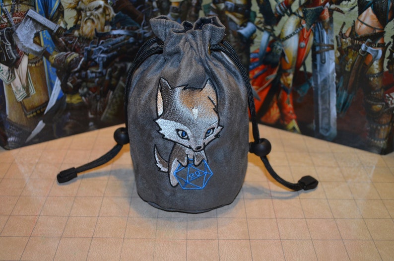 Dice Bag Wolf rolling D20 Embroidery gray Suede image 2