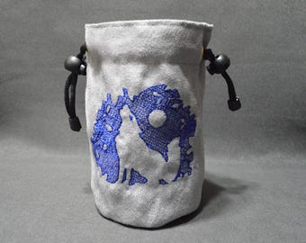 Handmade Suede Dice Bag – Embossed Wolf Embroidery, D&D D20 TTRPG Accessory by Uber Dungeon
