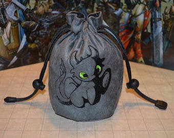 Handmade Suede Dice Bag – Toothless Embroidery, D&D D20 TTRPG Accessory by Uber Dungeon