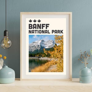 Póster de otoño del Parque Nacional Banff, lago Minnewanka: fotografía de paisajes de montaña en película de 35 mm, papel mate premium