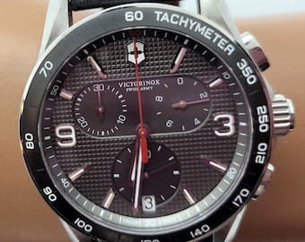 V270 Vintage Swiss Army Victorinox Water Resistant Stainless Men's