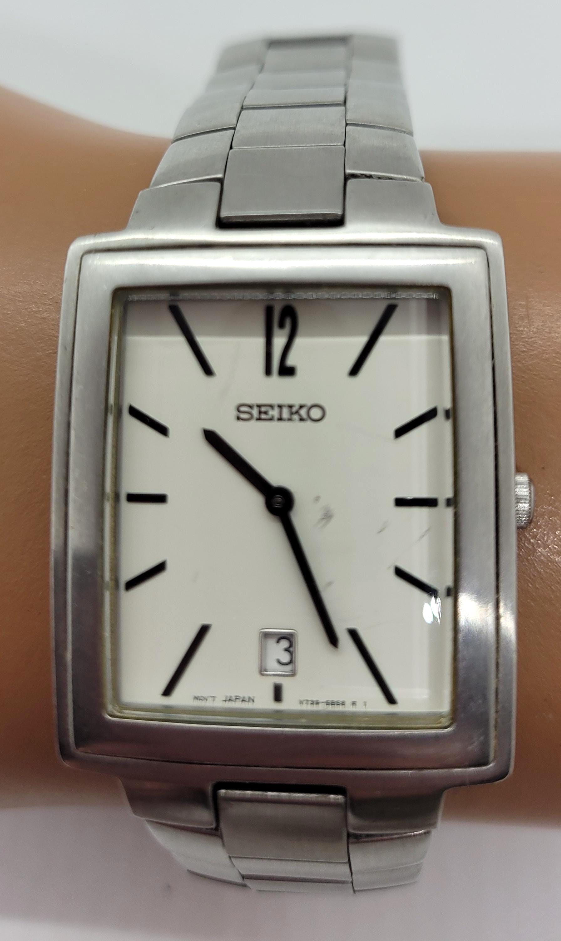 【新品電池/希少/稼働】セイコー V739-5B40 デイト メンズ　腕時計 Vintage Seiko Men's Wrist Watch Model V739 5B90 Water Resistant