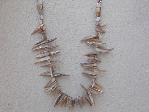 Dramatic Long Mother of Pearl Teeth Necklace, She… - image 5