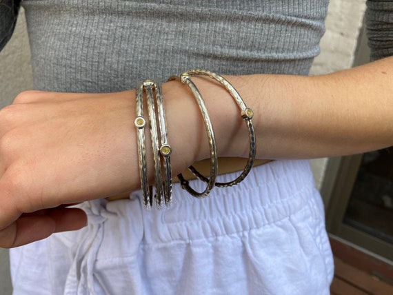 Thin Hammered Silver Tone Bangle Bracelets with Y… - image 1