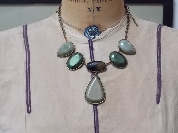 Green River Stone Teardrop Pendant Statement Neck… - image 1