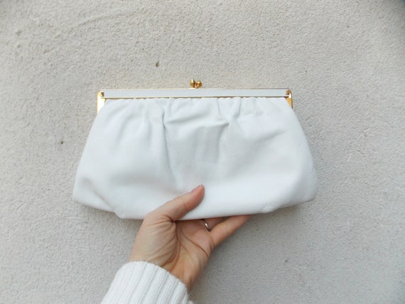 Bright White Vintage Leather Purse or Clutch, Gol… - image 3