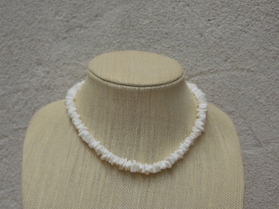Pair Vintage Shell Piece Necklaces, White and Pin… - image 4