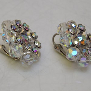 Vintage Cluster Aurora Borealis Rhinestone Earrings Clip On, 1950s image 3