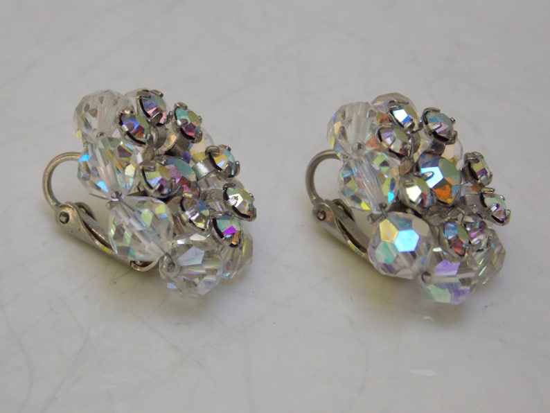 Vintage Cluster Aurora Borealis Rhinestone Earrings Clip On, 1950s image 3