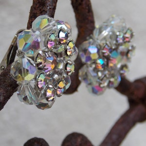 Vintage Cluster Aurora Borealis Rhinestone Earrings Clip On, 1950s image 4