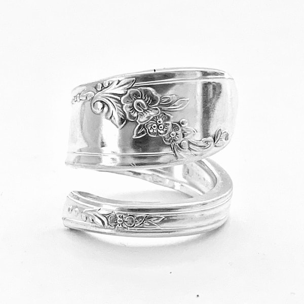 Spoon Ring 1946 "Queen Bess" Mother's Day Gift