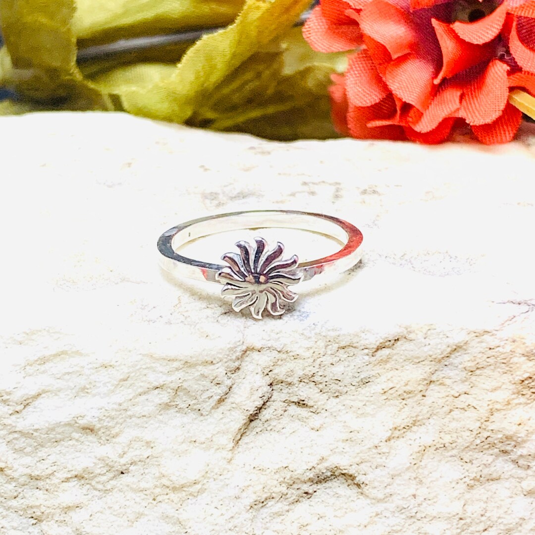 Sterling Silver Sunburst Stacking Ring – Simple Elegant Band - Etsy