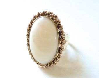 Fine Jewlery Ring  14k Gold and White Coral