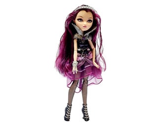 Boneca Ever After High Raven Queen