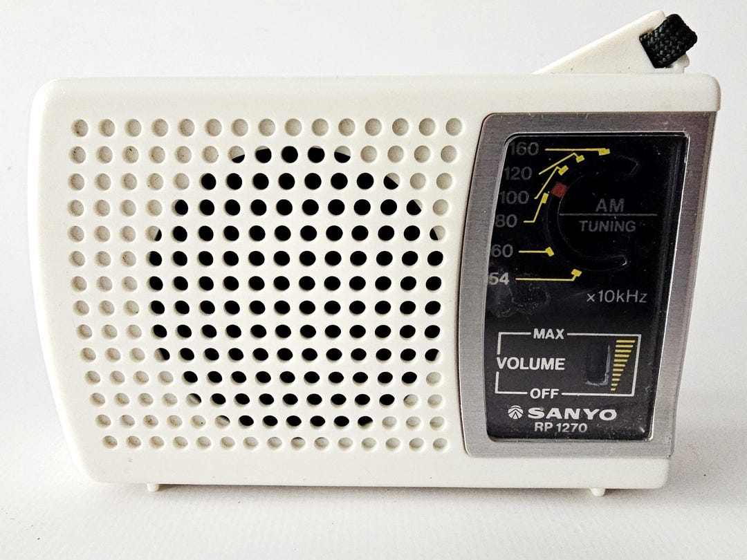 Vintage Transistor Radio – Sanyo RP-1270 AM Portable Retro 1970s ...