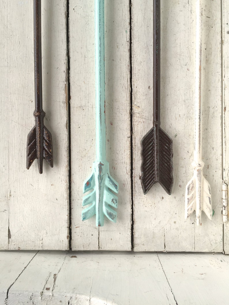 Minimalist Wall Arrows 