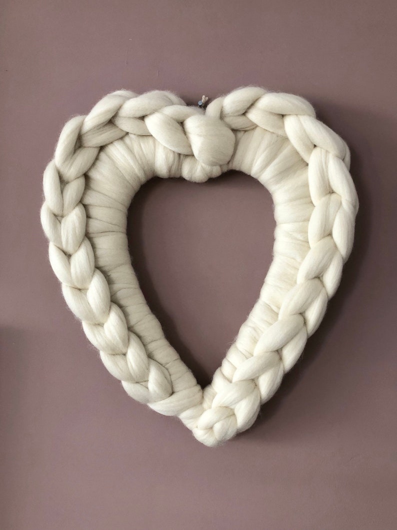 12 Chunky knitted Merino Heart Wreath image 1