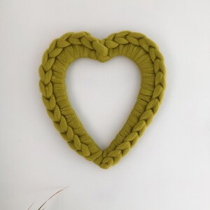 15 Chunky Knitted Merino Heart Wreath image 1