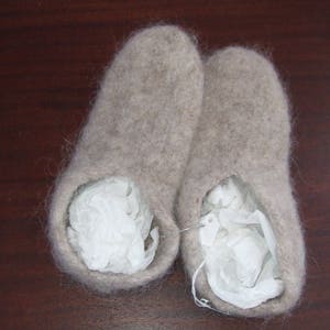 Wool Slippers/Hand-Knit Felted Wool Warmth/FREE SHIPPING/Handmade in VT/House Slippers/Oatmeal/Warmest Comfort for Your Feet