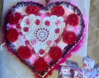 Flat keepsake Heart shaped Wreath DOUBLE SIDED with a dream pouch on back.