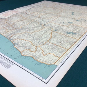 1930 Antique Map of Oregon (Portland, Salem, Eugene)-XL (Commercial size-28x20.5) map of w/ nice Tan color and fine detail