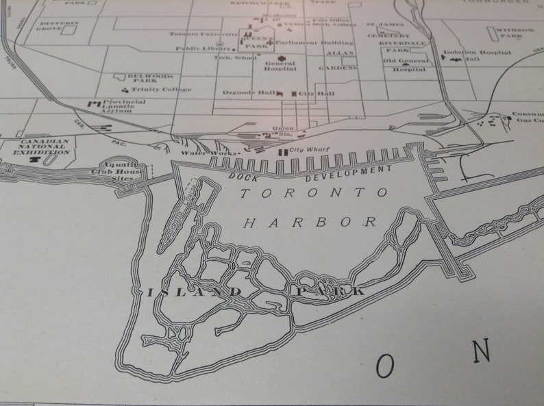 with fine details. Woodbine Race Course, Toronto University, Trinity College 1921 XL Antique Map of Toronto - Commercial size-20.5x14