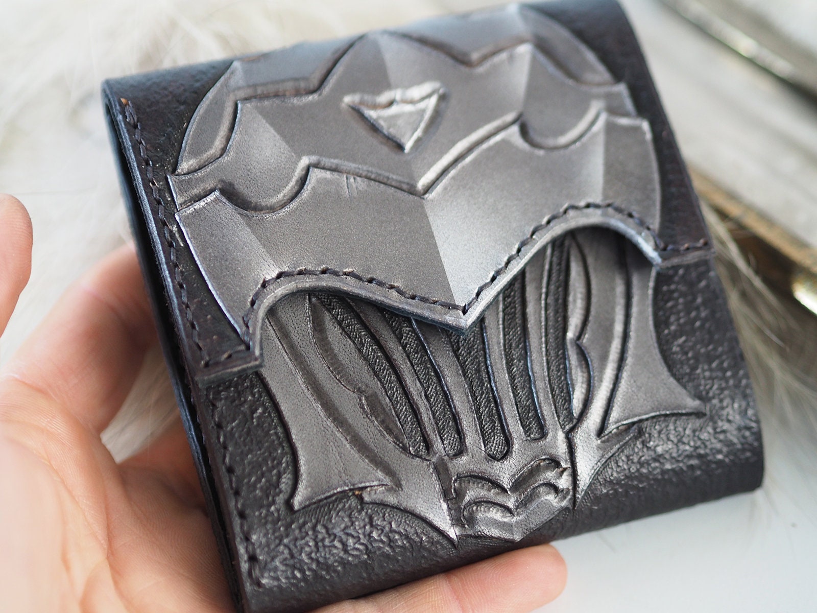 Minimalist Leather Wallet Anime Card Holder Geek Gift Goblin Slayer Leather  Wallet - Etsy