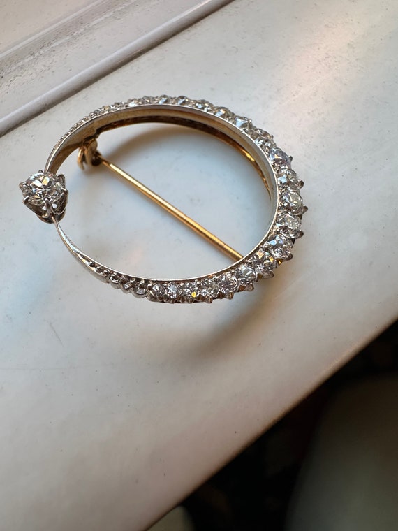 Gorgeous Circle Diamond Pin, Edwardian.