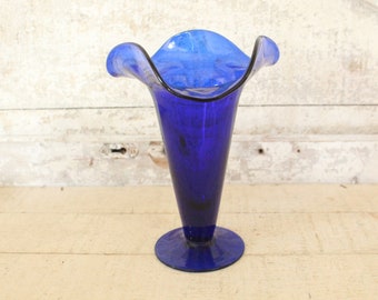 Vintage Cobalt Blue Art Glass Vase - Art Glass Vase - Royal Blue Glass Vase with Ruffled Top Rim - Grandma, Mom, Gardener Gift - Blue Glass