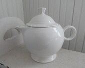 Vintage White Fiesta Teapot - Contemporary Fiesta Dinnerware Teapot - 1980s White Fiesta Teapot - Round White Fiesta Teapot - Tea Lover Gift