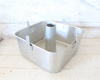 Vintage Comet 9x9x4 Aluminum Square Angel Food Cake Pan - Two Part Angel Food Baking Pan - Vintage 1960s Square Comet Angel Food Cake Pan