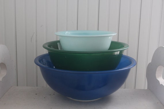 Vintage Pyrex Blue Green Mixing Bowl Set 1980s Pyrex Mixing Bowls 322, 325,  326 3-pc Pyrex Mixing Bowl Set Retro Kitchen Bowl Set -  Israel