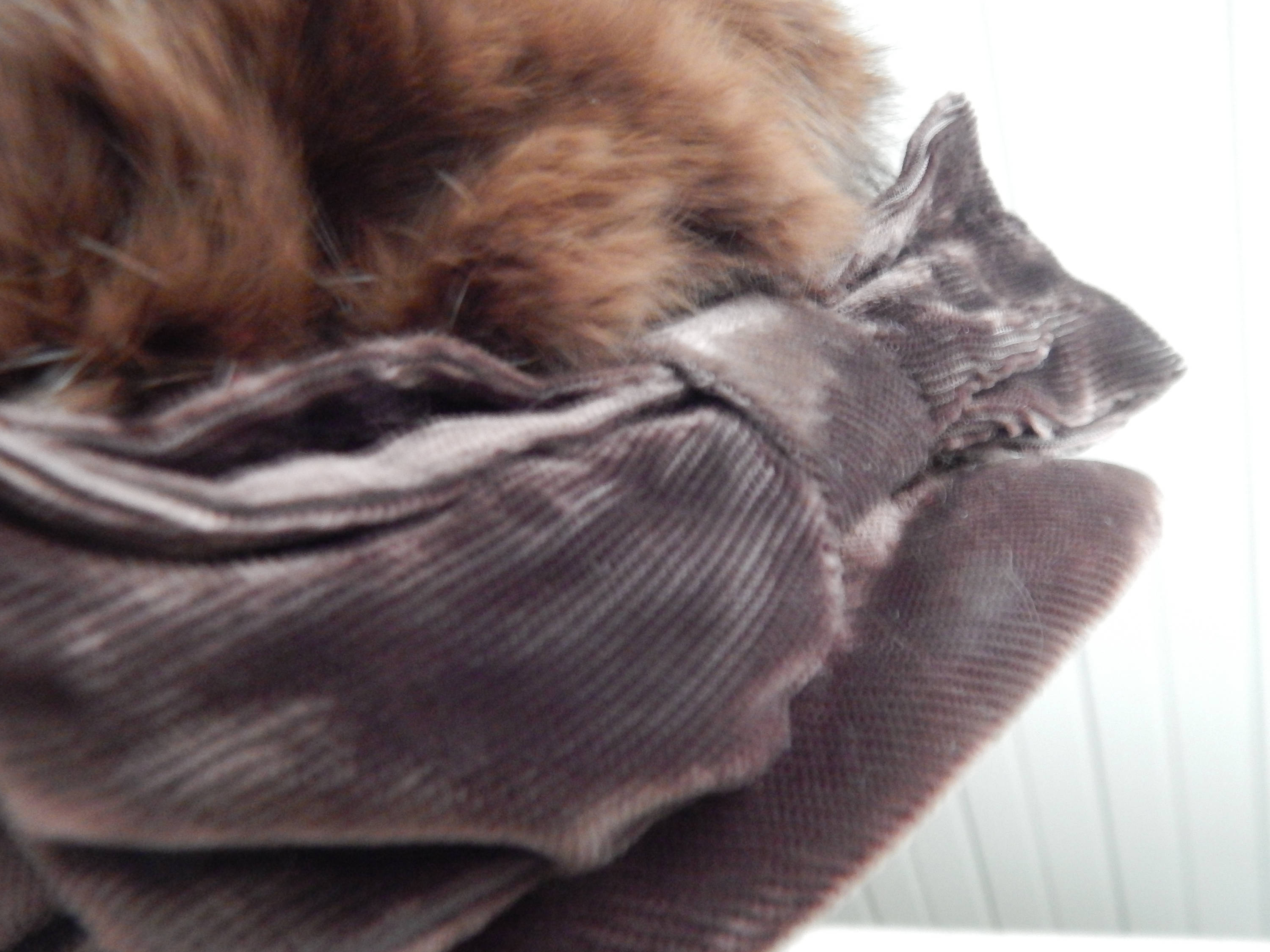 1950s Rabbit Fur Hat – Chocolate Brown Velvet Bow, Winter 