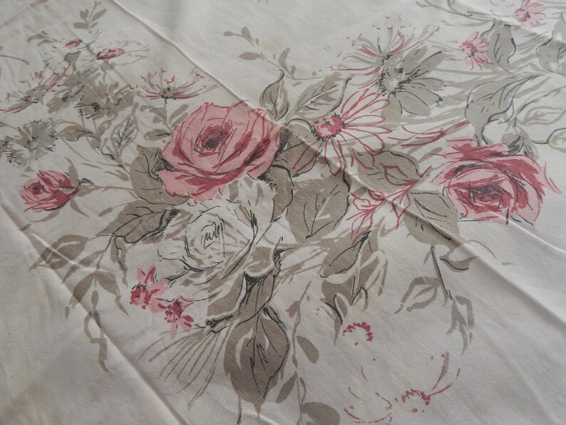 PinkTaupe Kitchen Table Linen Stamped Design Mid Century Table Cloth Romantic Cotton Table Cloth Shabby Chic 1950s Pink Table Linen