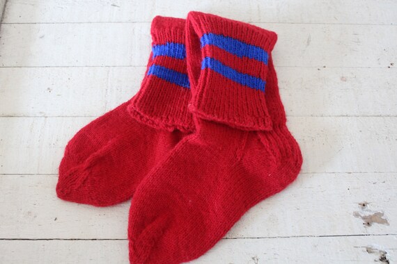 Vintage Hand Knit Red Wool Socks - Mid Century Hu… - image 8