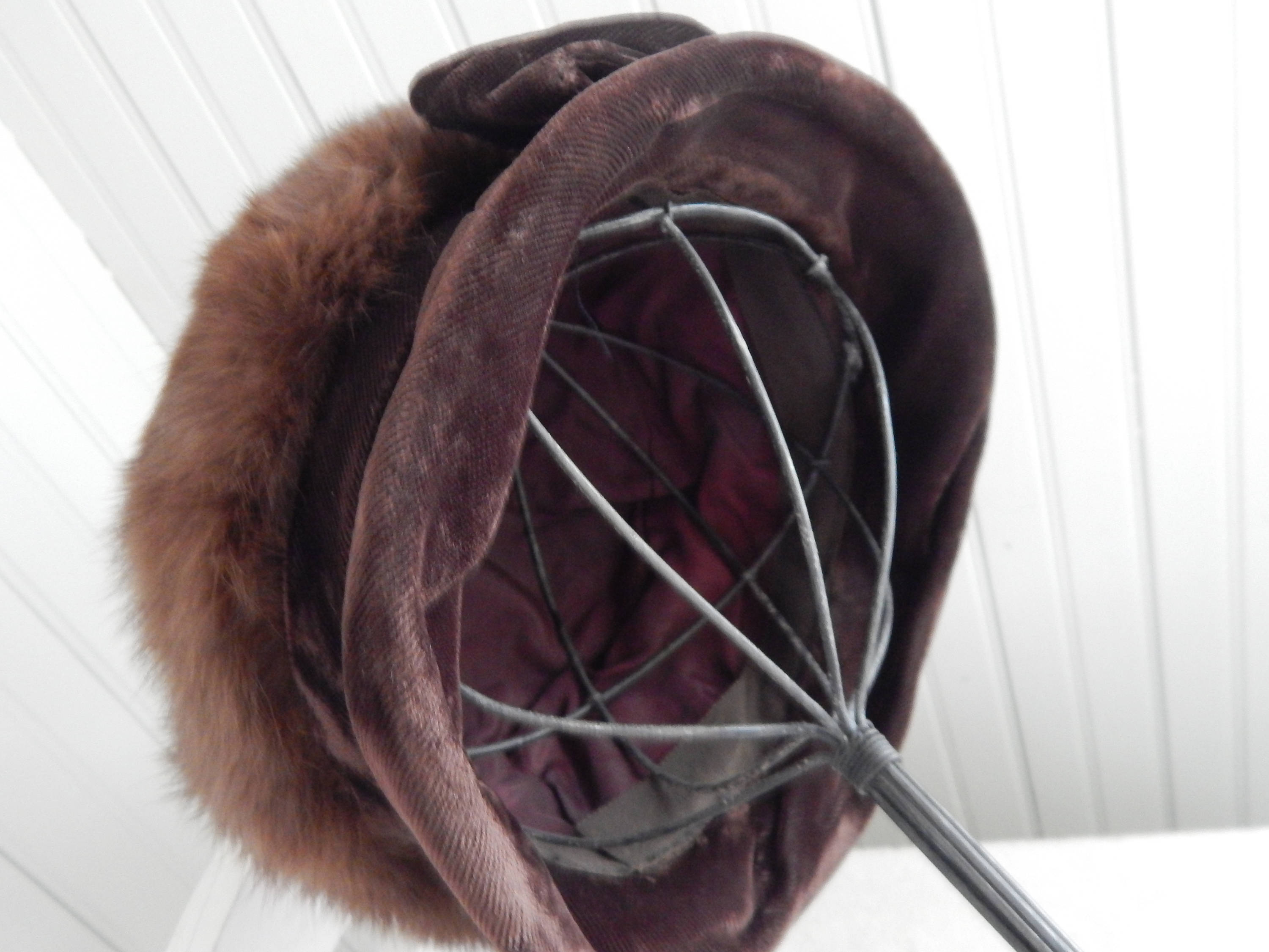 Vintage 50s Elegant Brown Fur Velvet Bow Hat 1950s Rabbit Fur Hat – Chocolate Brown Velvet Bow, Winter  main image 4