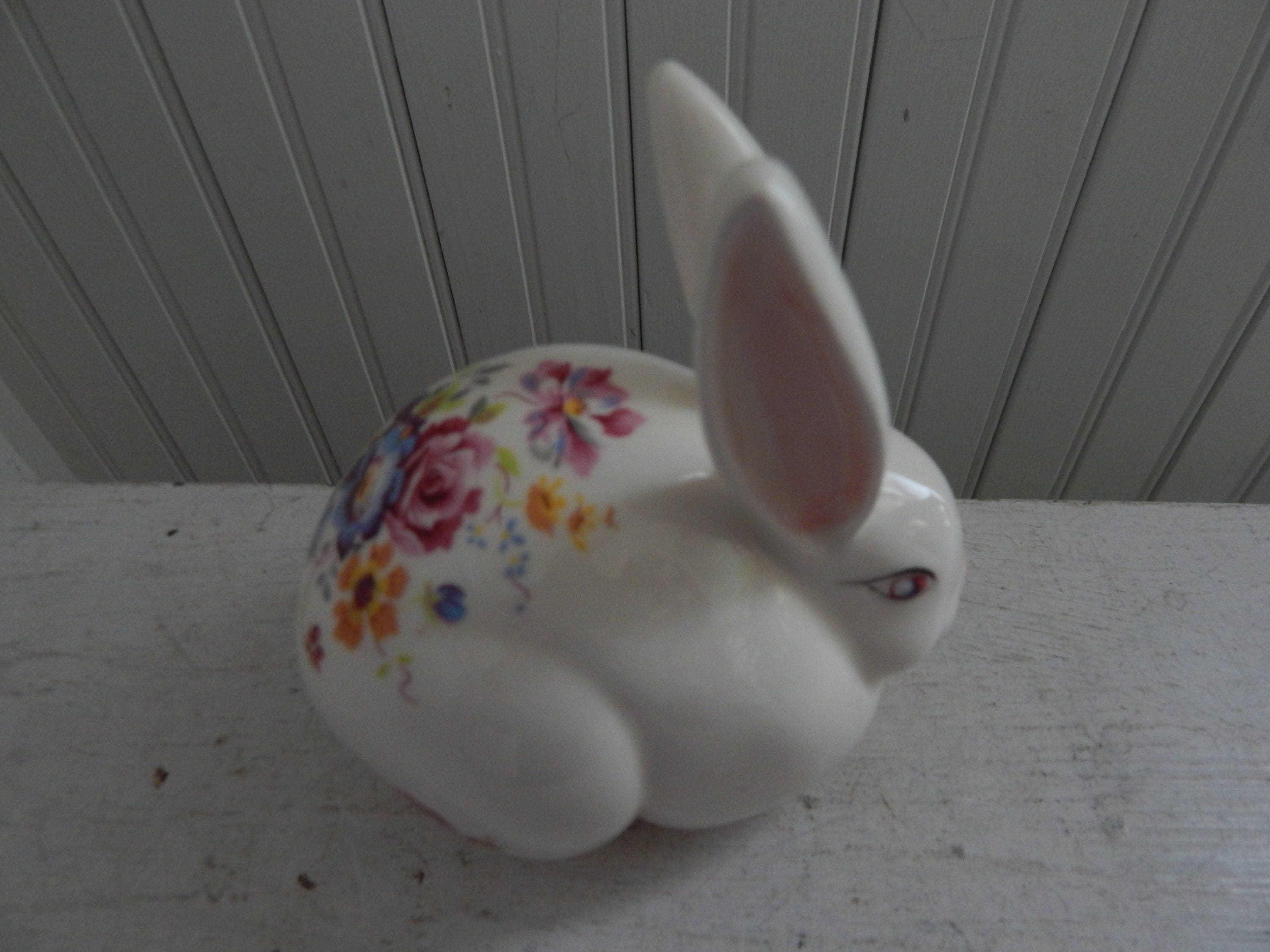Ceramic Cotton Ball Holder Dispenser Bunny White Rabbit Bathroom Decor Figure