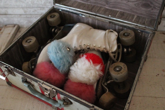Vintage Chicago Ladies' Roller Skates & Metal Skate Box