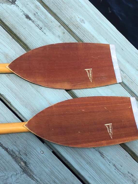 Lightweight Kayak Paddle from a Reclaimed Wooden Board 