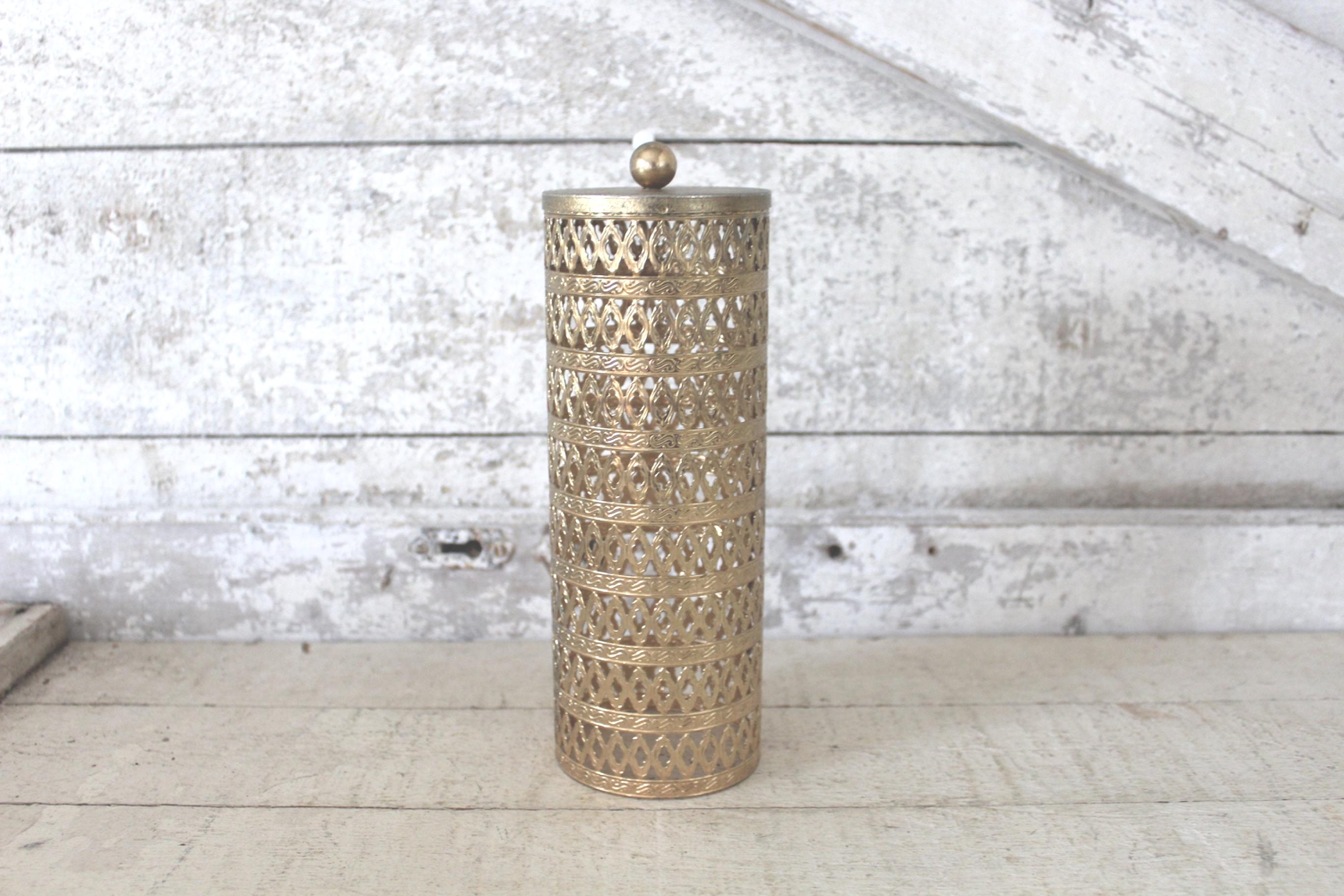 Vintage Intricate Yellow Metal Hairspray Cover Rust-Oleum Universal Gloss Vintage Gold Metallic Spray Paint  main image 2