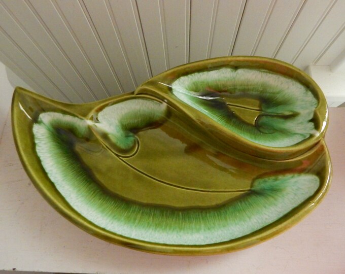 California Pottery Santa Anita Ware R17 Ceramic Leaf Chip and Dip Tray Mid Century Modern Art