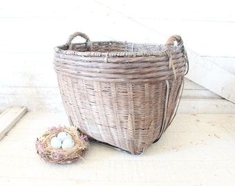 Vintage Rustic Wicker Gathering Basket with Handles - Old Basket with Handles - Gathering Basket - Country, Farmhouse, Modern Cottage Basket