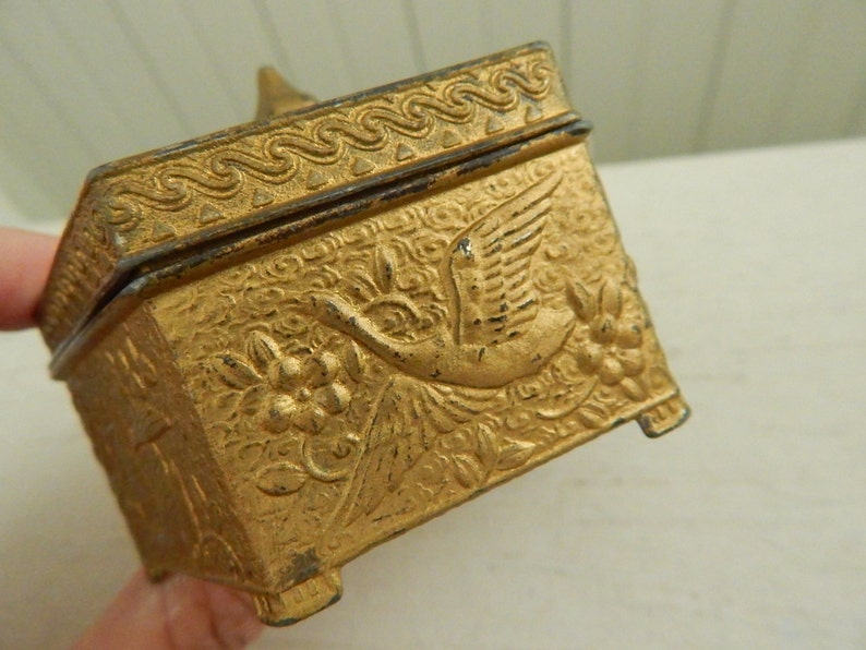 Brass Whatnot Trinket Jewelry Covered Box Brass Box Decorated with Birds and Cranes Six-Sided Vintage Brass Ring Jewelry Box with Cover