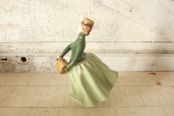 Vintage Royal Doulton - Royal Doulton Grace, Figure Skating