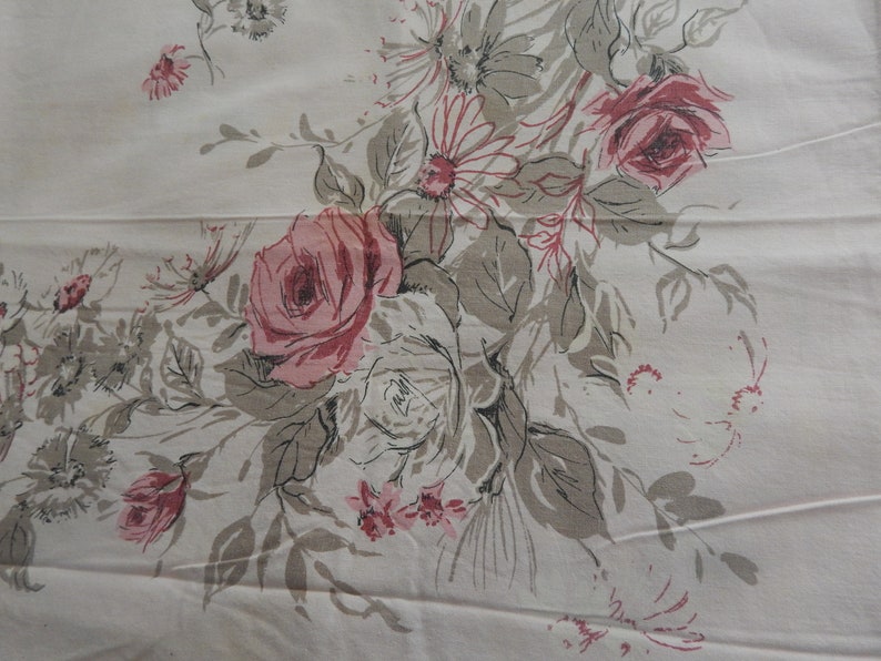 PinkTaupe Kitchen Table Linen Stamped Design Mid Century Table Cloth Romantic Cotton Table Cloth Shabby Chic 1950s Pink Table Linen